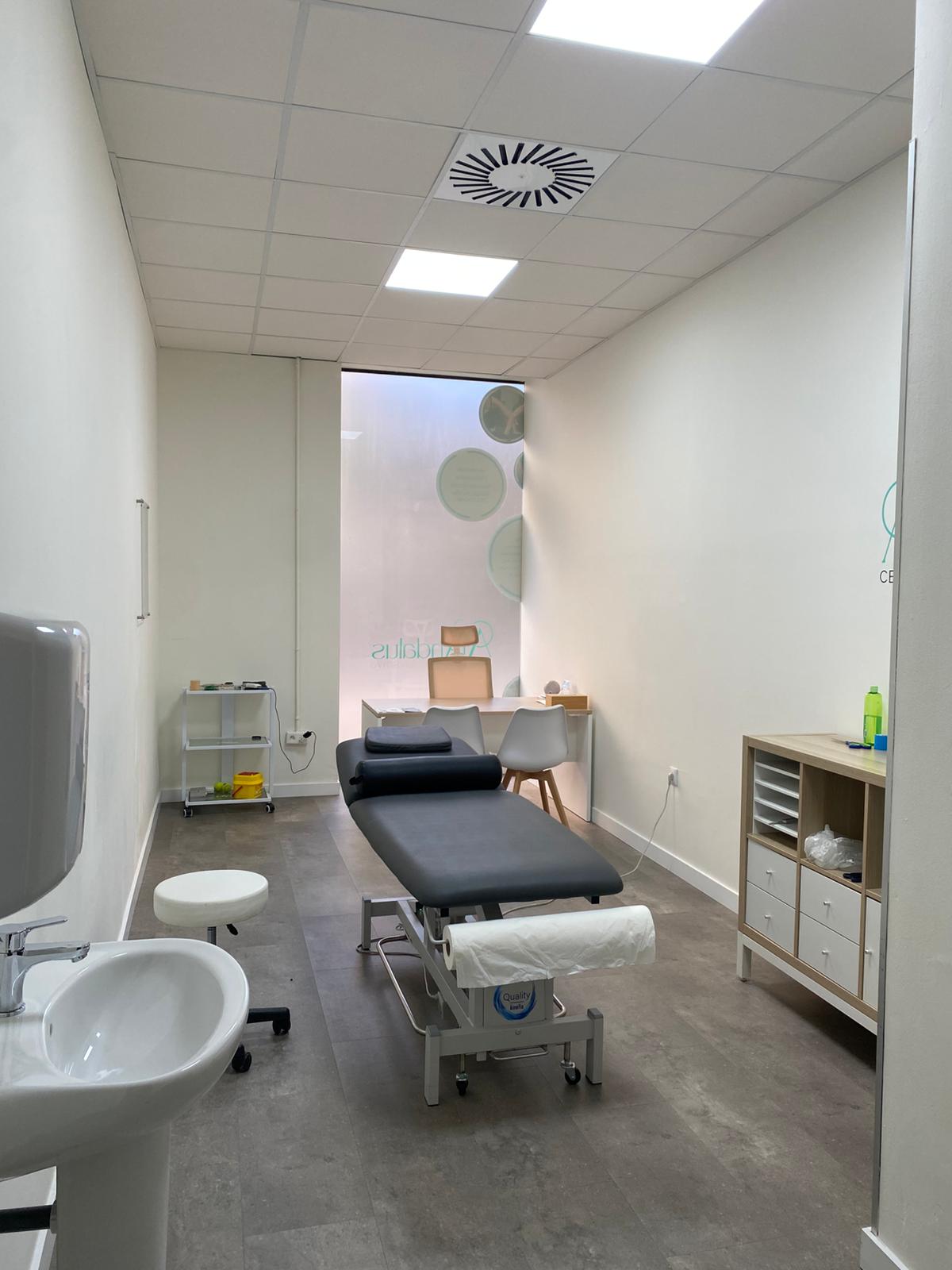 Atención de fisioterapia en Clínica Al-Ándalus