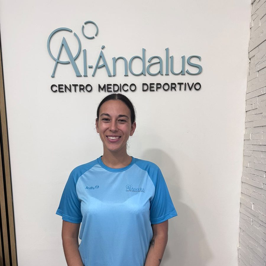 Lupe Rebollo, fisioterapeuta de suelo pélvico de Clínica Al-Ándalus en Huelva