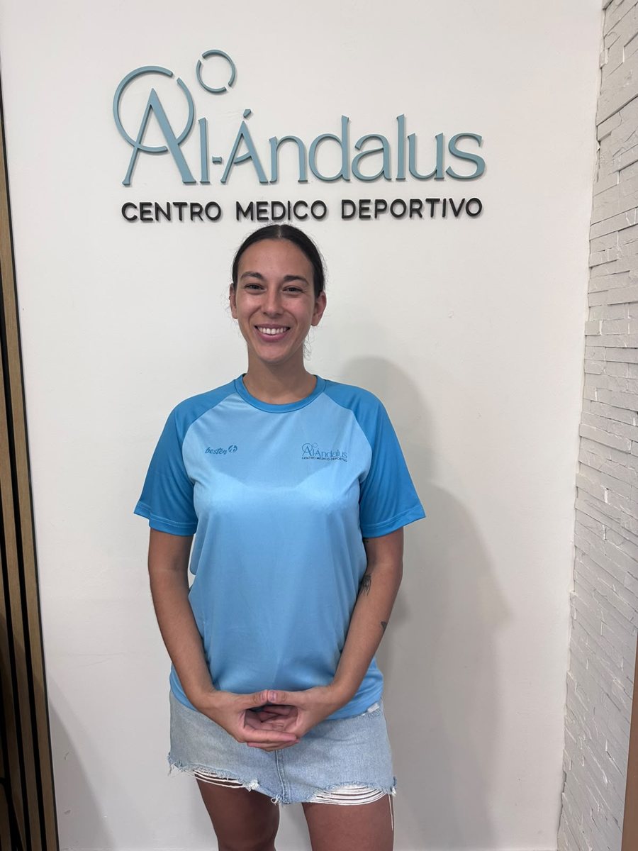 Lupe Rebollo, fisioterapeuta de suelo pélvico de Clínica Al-Ándalus en Huelva